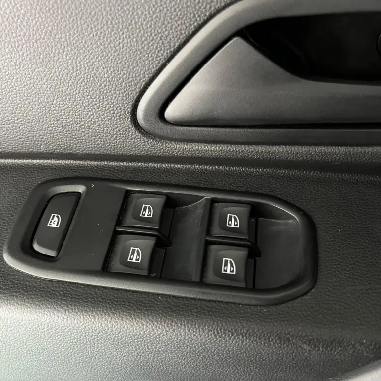 Miniatura 14